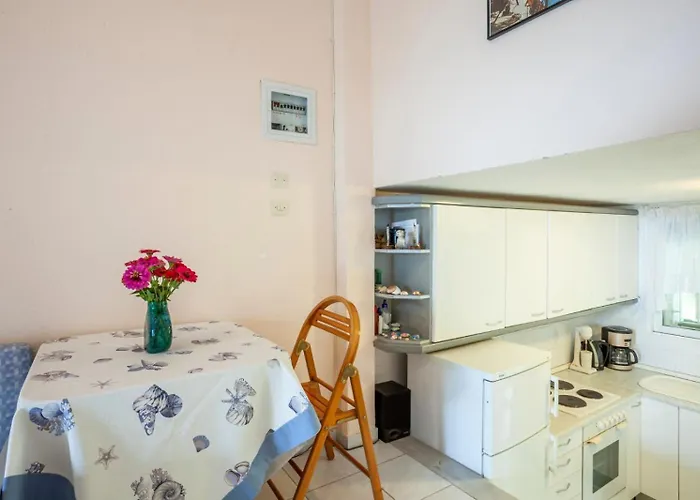 Onar Holiday Home